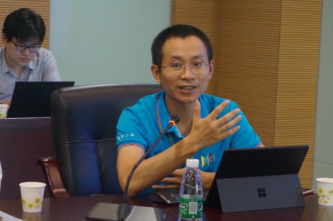 超算中心研发部部长钟康游博士提出指导意见